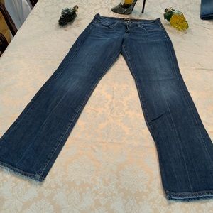 Lucky woman’s jeans size 6 pre-washed